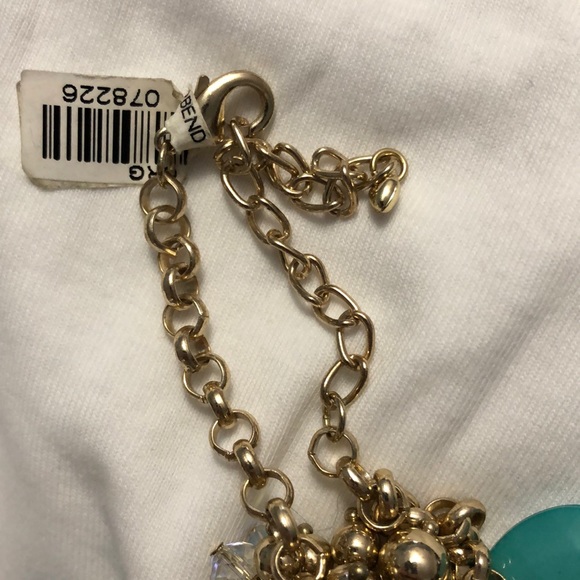 NWT coral and turquoise fashion necklace. - Picture 3 of 4